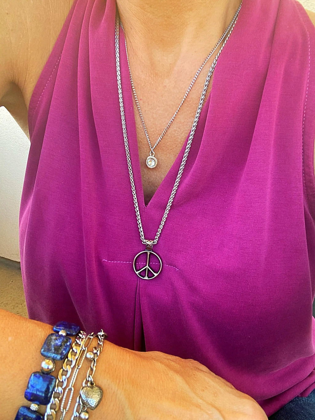 CLASSIC PEACE NECKLACE